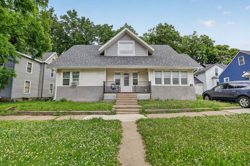 723 Randolph St, Waterloo, IA, 50702-1523 | Card Image
