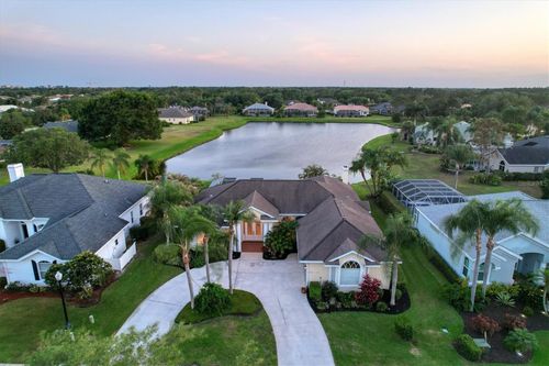 9910 Laurel Valley Avenue Cir, BRADENTON, FL, 34202-4006 | Card Image