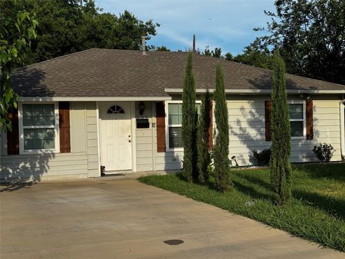 601 Shawnee Trce, Grand Prairie, TX, 75051-2934 | Card Image