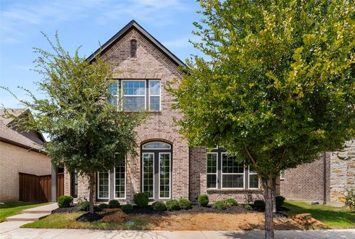 1565 Amesbury Way, Farmers Branch, TX, 75234-1335 | Card Image