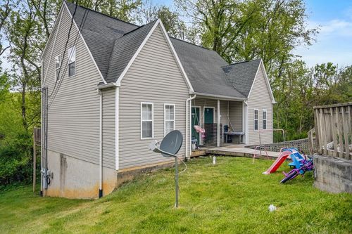 855 Meadowbrook Dr, Chilhowie, VA, 24319-4525 | Card Image