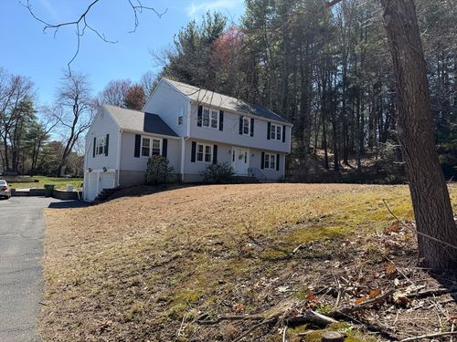 485 Hartford Ave W, Uxbridge, MA, 01569-1179 | Card Image