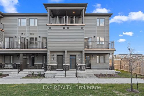 {{alt}} | Card Image