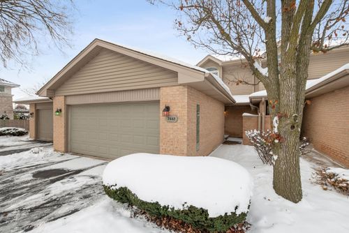 7642 W 158th Ct, Orland Park, IL, 60462-5068 | Card Image