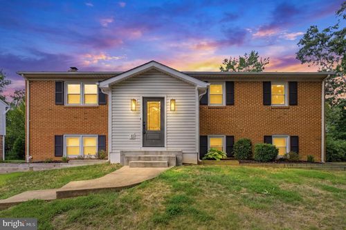5915 Larpin Ln, ALEXANDRIA, VA, 22310-1301 | Card Image