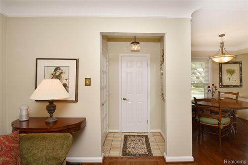 2070 Sheffield Rd, Birmingham, MI, 48009-7163 | Card Image