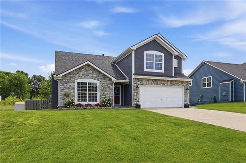 3021 N 157th St, Basehor, KS, 66007-9754 | Card Image