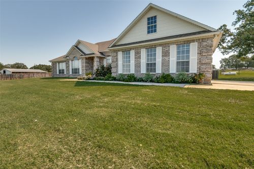 363 County Road 3198, Decatur, TX, 76234-4654 | Card Image
