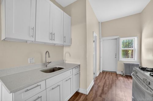 1b-158 Willow Street, Yonkers, NY, 10701 | Card Image