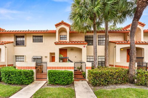 906-906 Congressional Way, Deerfield Beach, FL, 33442-9160 | Card Image