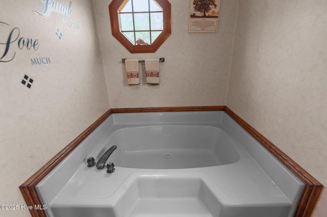 2831 Whichards Beach Rd, House other with 3 bedrooms, 2 bathrooms and null parking in Chocowinity NC | Image 39