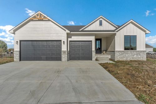 2728 Burlington Cir, Park City, KS, 67219 | Card Image