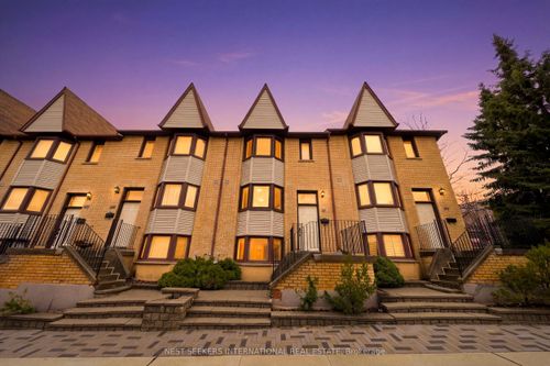 1-217 Woodbridge Ave, Vaughan, ON, L4L2T1 | Card Image