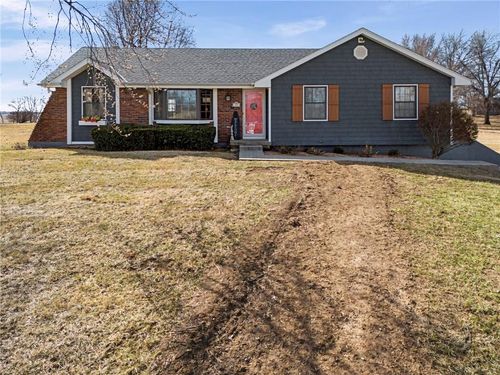 15 Lakevue Dr, Gower, MO, 64454-8387 | Card Image