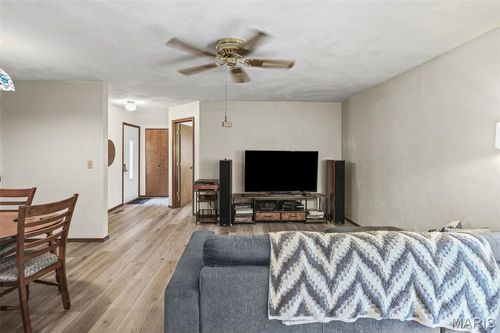 21 Parkridge, Belleville, IL, 62226-4765 | Card Image