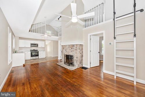 12401 Cedar Ridge Rd, WILLIAMSPORT, MD, 21795-3037 | Card Image