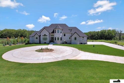 17380 S 77th Pt, Hickman, NE, 68372-9537 | Card Image