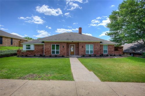 2805 Colleen Dr, Garland, TX, 75043-1216 | Card Image