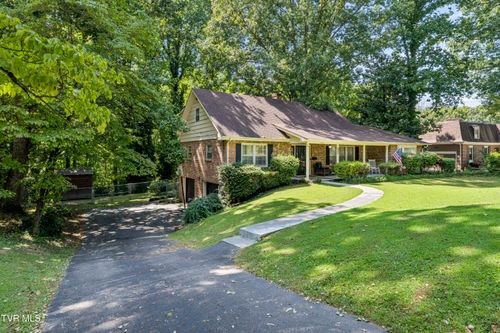 1525 Robin Hood Ln, Johnson City, TN, 37604-3702 | Card Image