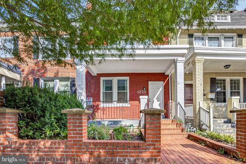 1225 18th St Ne, WASHINGTON, DC, 20002-2001 | Card Image