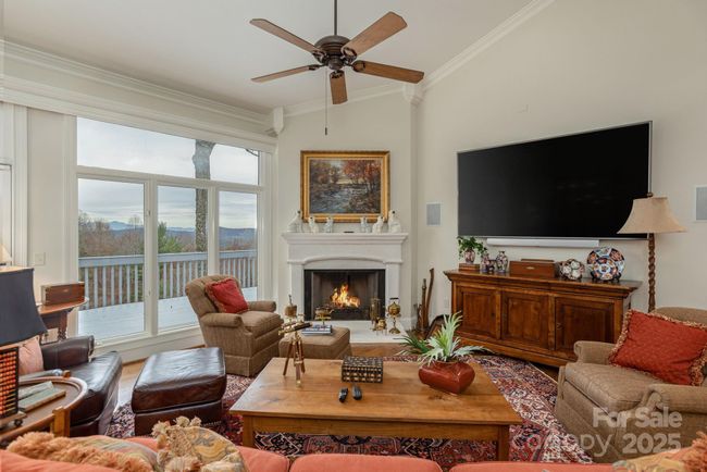 135 Poplar Loop Dr, House other with 3 bedrooms, 5 bathrooms and null parking in Flat Rock NC | Image 7