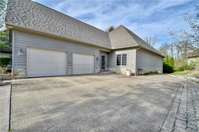 11109 Caddie Lane, Condo with 3 bedrooms, 3 bathrooms and null parking in Concord OH | Image 1