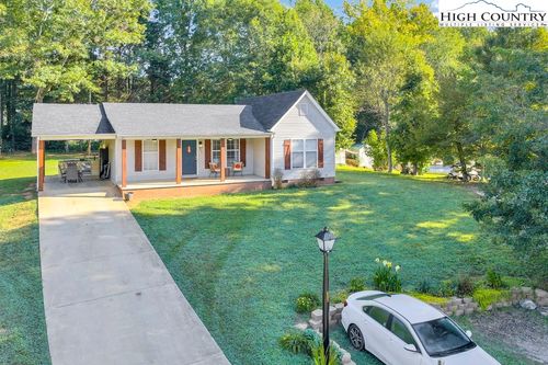 3889 Colt Ct, Lenoir, NC, 28645-9339 | Card Image