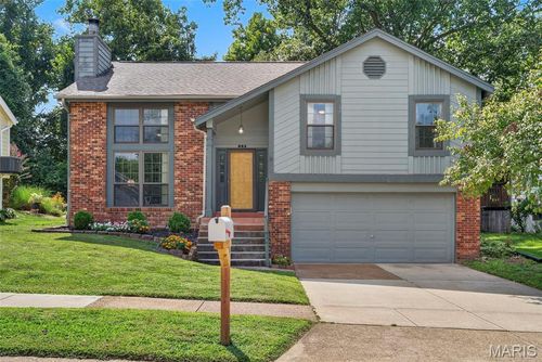 843 Reindeer Dr, Manchester, MO, 63021-5175 | Card Image