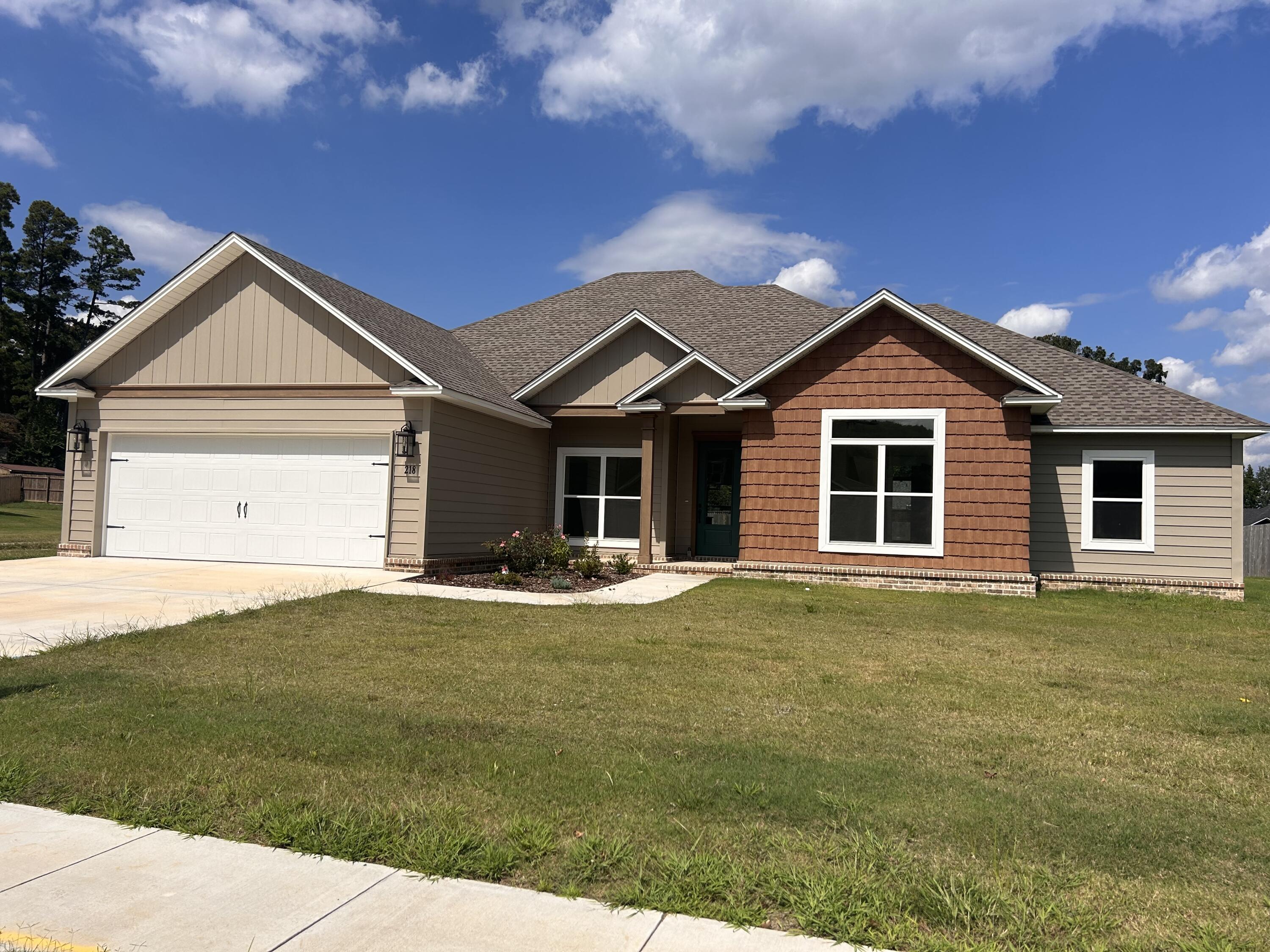 Promenade Cir, Russellville, AR 72801