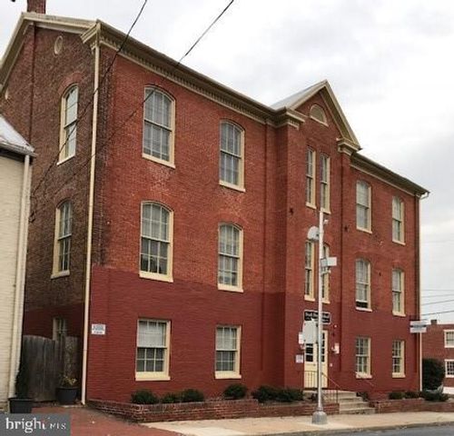 101 W South St, FREDERICK, MD, 21701-6908 | Card Image