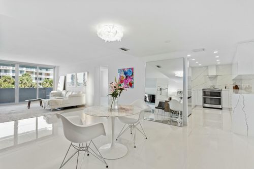 apt-205-2773 Ocean Blvd, Palm Beach, FL, 33480-5549 | Card Image