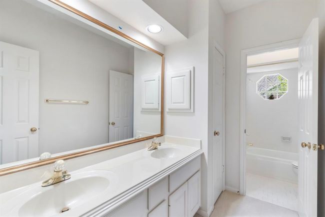 168 S Copperknoll Cir, House other with 2 bedrooms, 2 bathrooms and 2 parking in Spring TX | Image 17