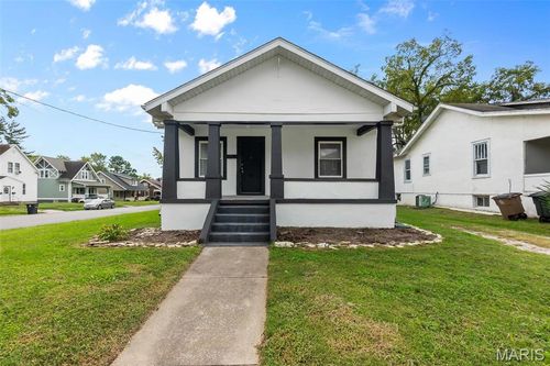 1401 Bessie St, Cape Girardeau, MO, 63701-5301 | Card Image