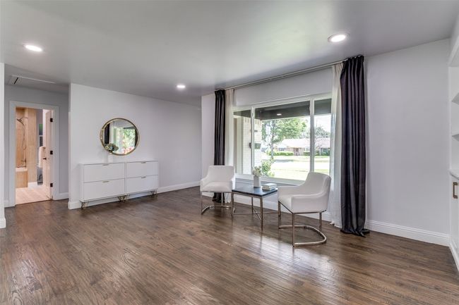 7127 E Mockingbird Ln, House other with 2 bedrooms, 2 bathrooms and null parking in Dallas TX | Image 6