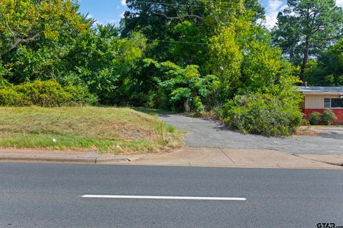5217 W Marshall Ave, Longview, TX, 75604-4712 | Card Image