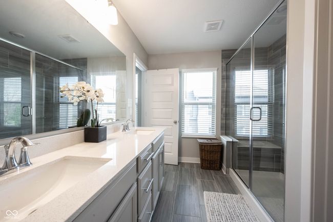 8194 Bostic Ct, Townhouse with 3 bedrooms, 4 bathrooms and null parking in Fishers IN | Image 40
