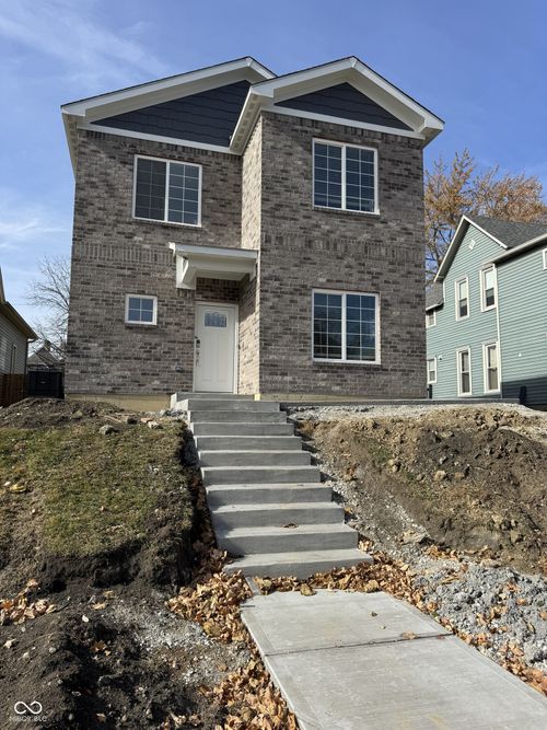 228 N Randolph St, Indianapolis, IN, 46201-3830 | Card Image