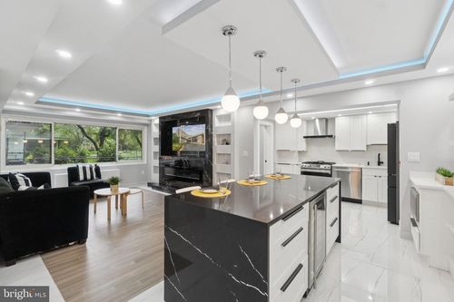 122e-4201 Cathedral Ave Nw, WASHINGTON, DC, 20016-4952 | Card Image