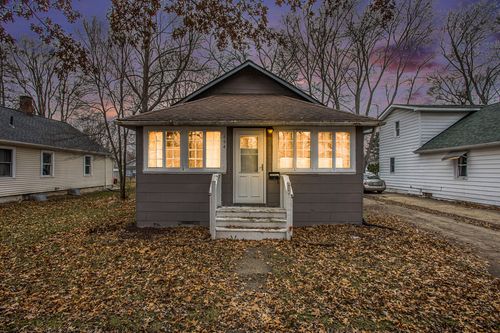 404 Susan St, Sturgis, MI, 49091-1242 | Card Image