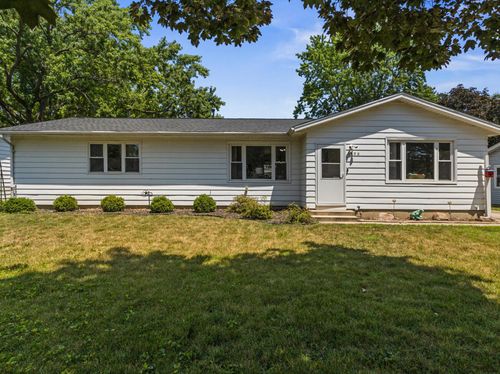 2406 Hathaway Dr, Champaign, IL, 61821-5327 | Card Image