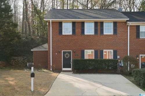 136 Sugar Dr, PELHAM, AL, 35124-1579 | Card Image