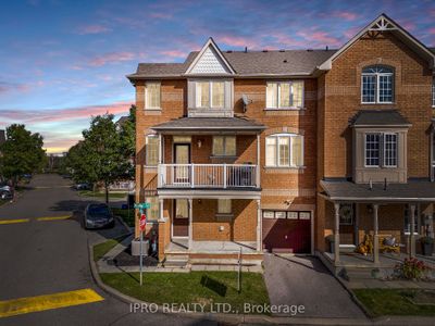 1 Rolfe Lane, Condo with 3 bedrooms, 2 bathrooms and 2 parking in Ajax ON | Image 2