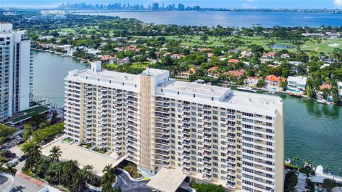 apt-9e-5600 Collins Ave, Miami Beach, FL, 33140-2408 | Card Image