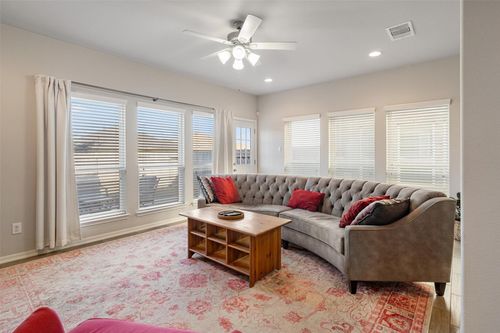 523 N 1st St, La Porte, TX, 77571-3301 | Card Image