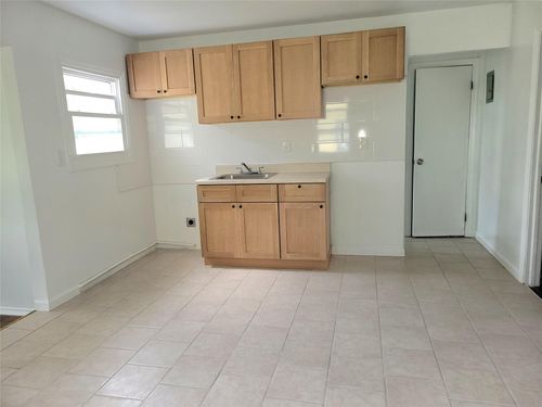 apt-18-3489 Lexington Ave, Mohegan Lake, NY, 10547-2201 | Card Image