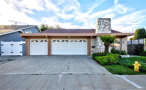 5267 Meadow Wood Ave, Lakewood, CA, 90712-2150 | Card Image