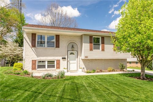 821 36th St Nw, Canton, OH, 44709-2506 | Card Image