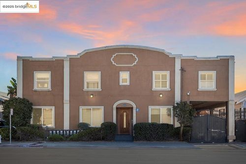 apt-6-2842 Adeline St, Oakland, CA, 94608-4458 | Card Image