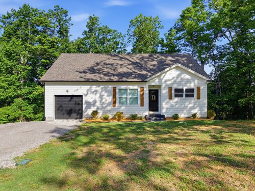 331 Shiloh Ln, Smithville, TN, 37166-2972 | Card Image