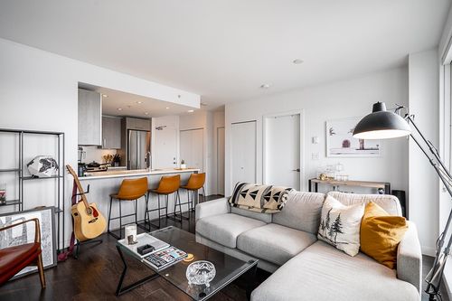 1110-933 E Hastings St, Vancouver, BC, V6A0G6 | Card Image